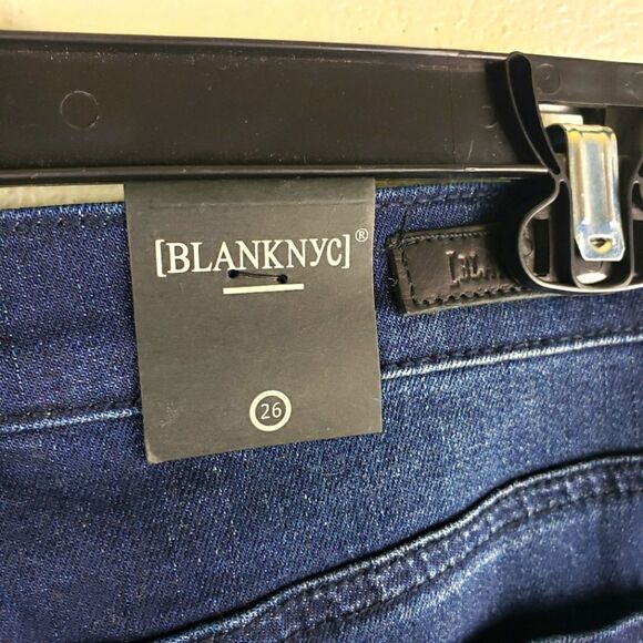 Women's BlankNYC NWT Denim Stretchy Pencil Skirt Waist Size 26/XS/Small - Picture 11 of 13